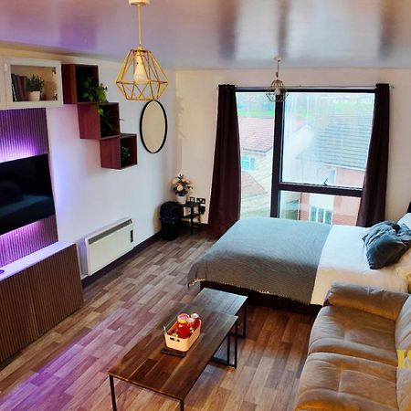 Luxurious Birmingham City Apartment Eksteriør billede